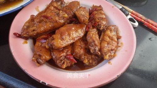香辣鸡翅的做法视频,家常美味，一学就会的烹饪教程