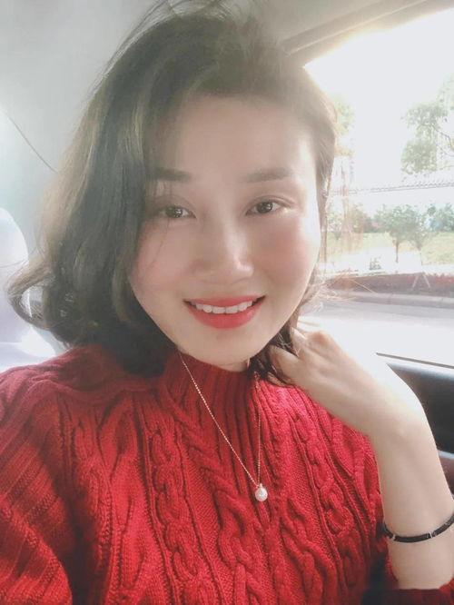 裴玲 明星,璀璨星途，闪耀娱乐圈的璀璨明珠