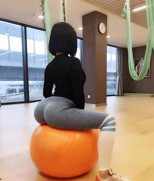 快手肉臀小萝莉视频,萌态可掬引网友热议