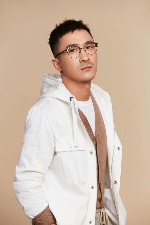 张铎重生免费观看,免费观看，穿越时空的奇幻之旅