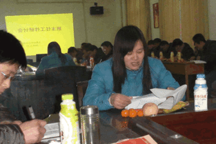 刘娟班主任丝袜,揭秘校园里的时尚与教育魅力