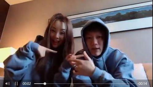 李小璐丝袜代言视频,性感魅力尽显